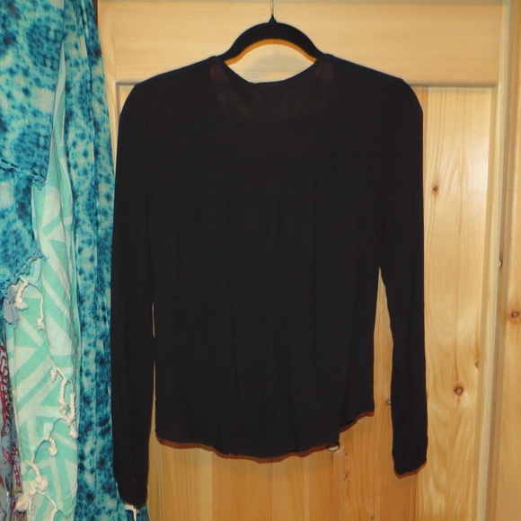 ⭐️BOGO FREE! Lace Up Tie Front Top - Picture 2 of 2